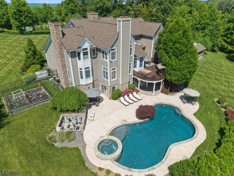 Borcherding & Borcherding, Real Estate Agent Team, Coldwell Banker Realty in Basking Ridge, NJ