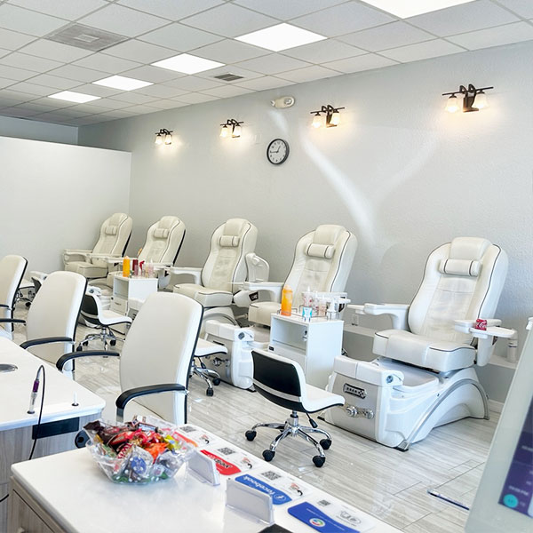 Pink Boutique Nail Spa in Oviedo, FL (6)