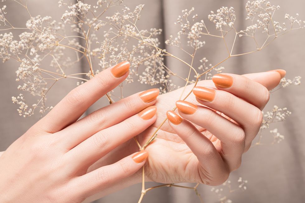 Holiday Nails Salon in N York St, IL (6)