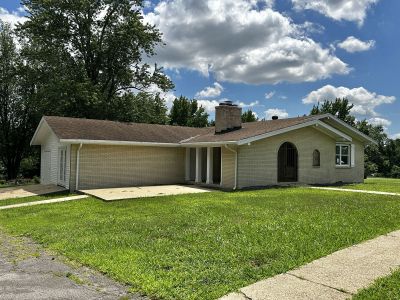 Young Real Estate LLC in Dexter, MO (4)