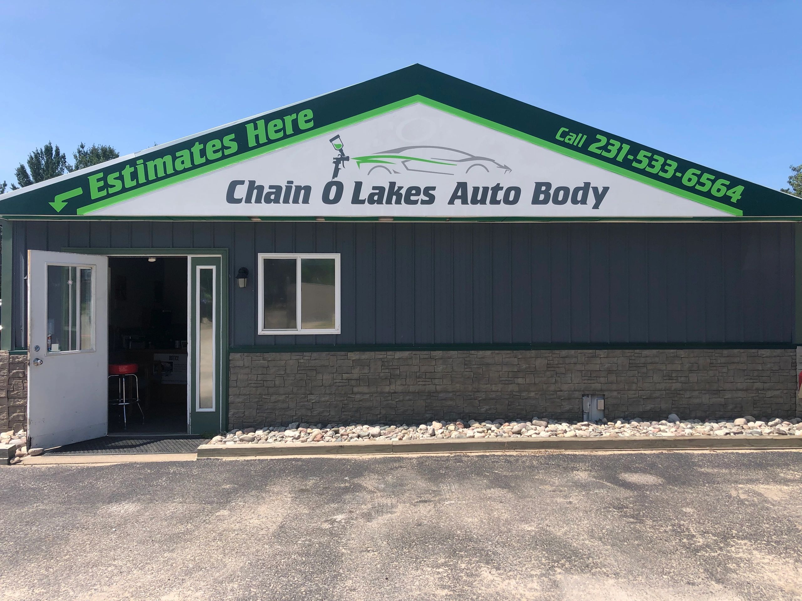 Chain O'Lakes Auto Body in Bellaire, MI