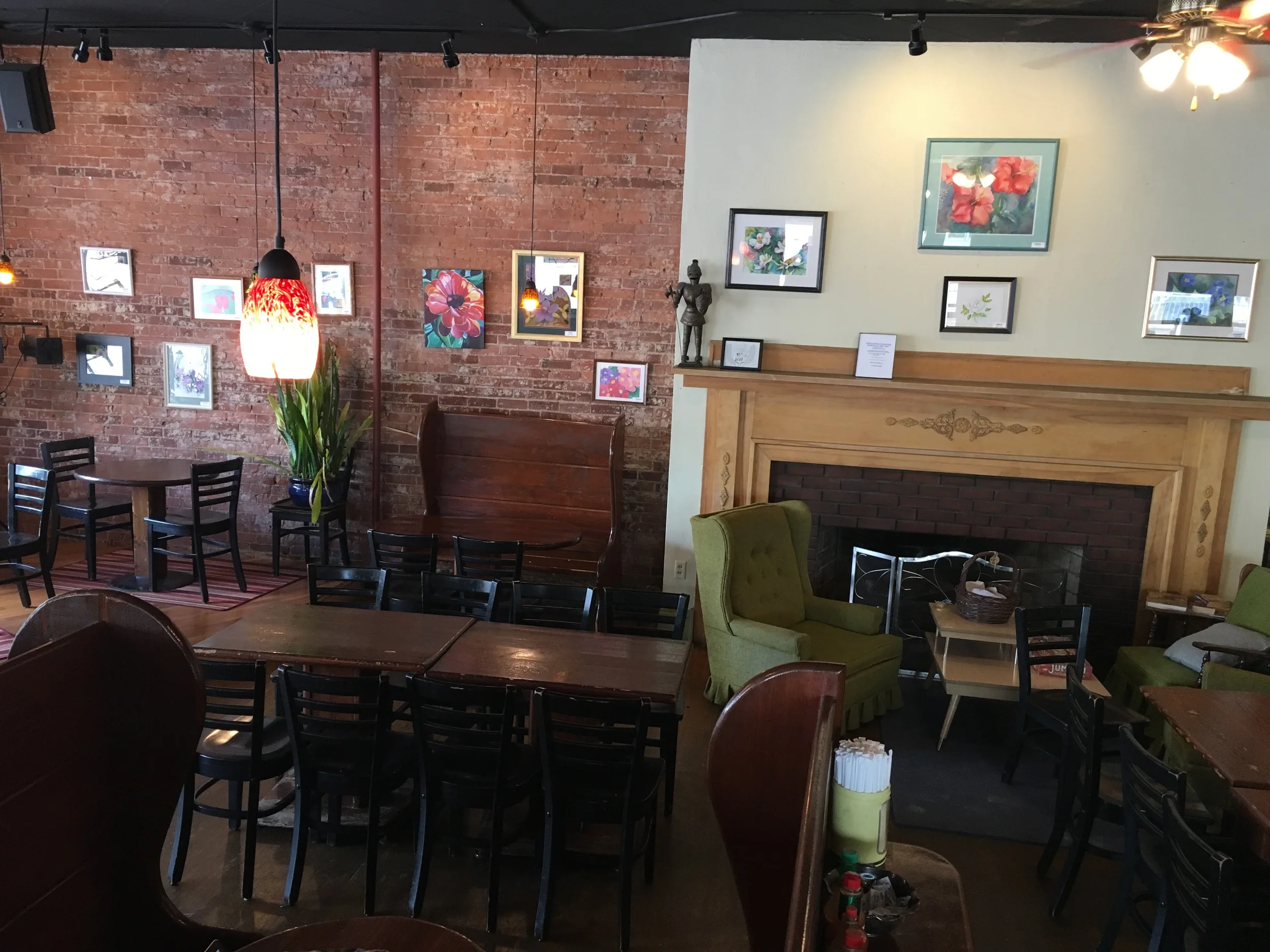 Acoustic Café in Menomonie, WI (3)