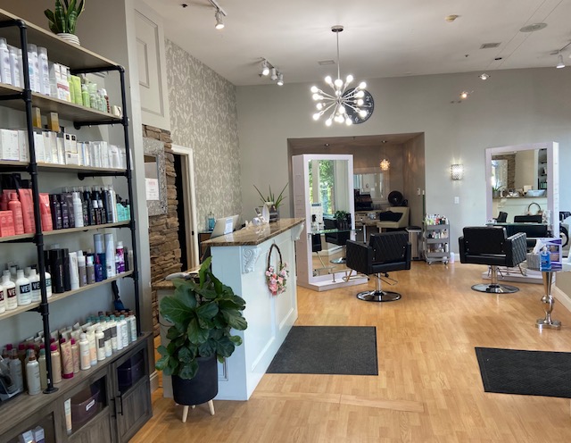 Mane Salon & Spa in Amesbury, MA