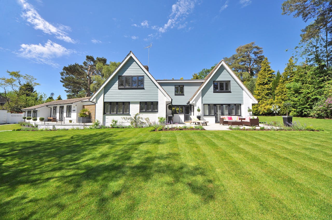 Nathan Ethan Realty LLC. in South Richmond Hill, NY