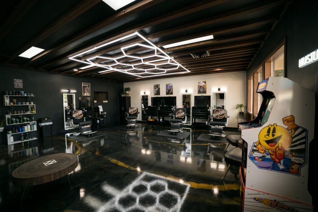 House of Fades Barbershop and Lounge in Eugene, OR (5)