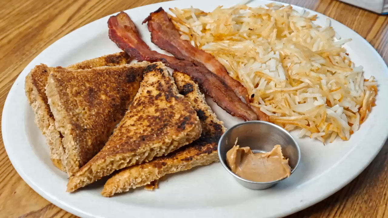 Backwoods Cafe in Yakima, WA (2)