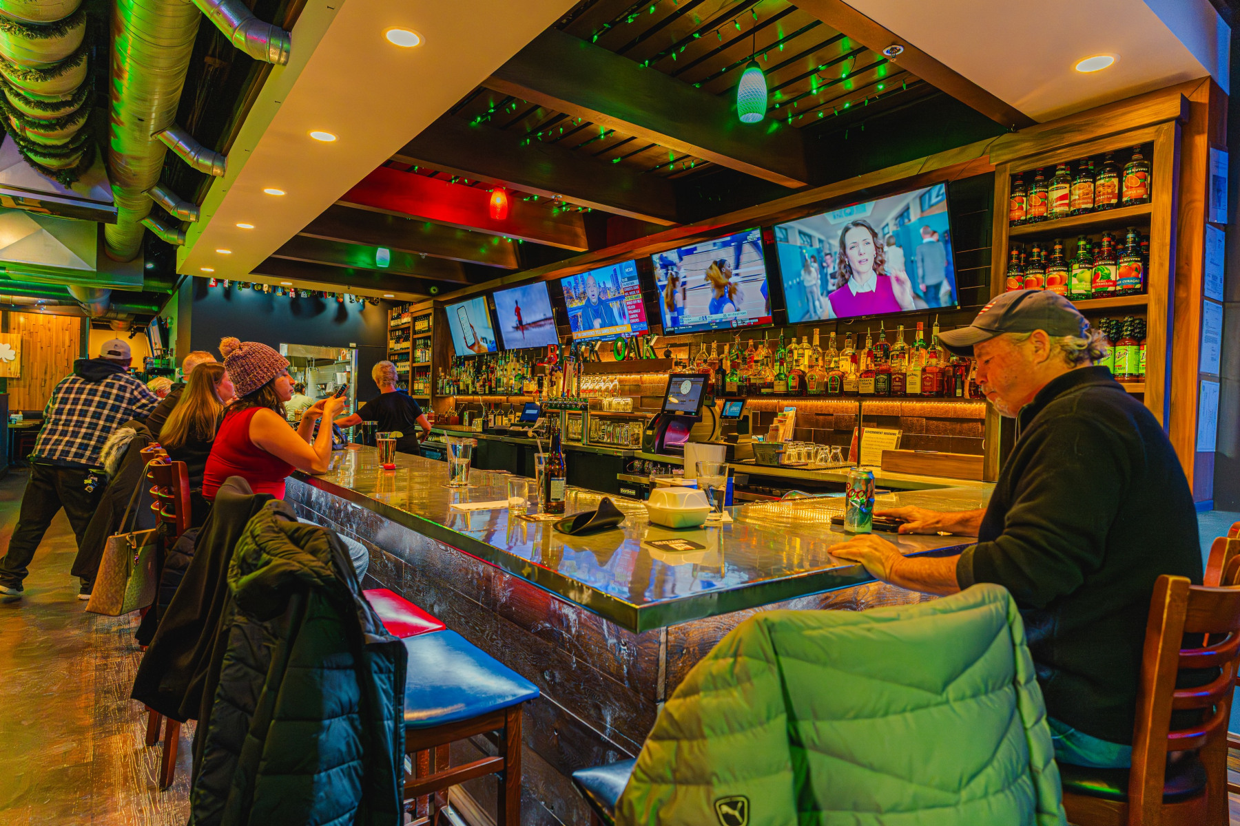 Black Oak Tavern in Oak Lawn, IL