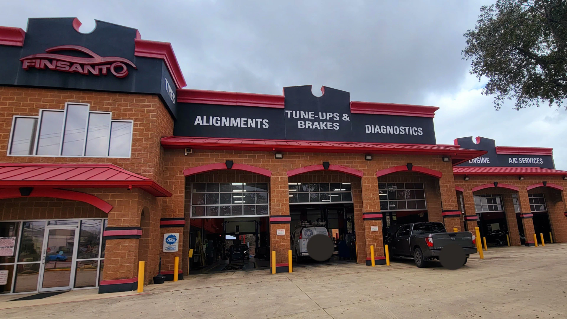 Finsanto Automotive in San Antonio, TX (2)