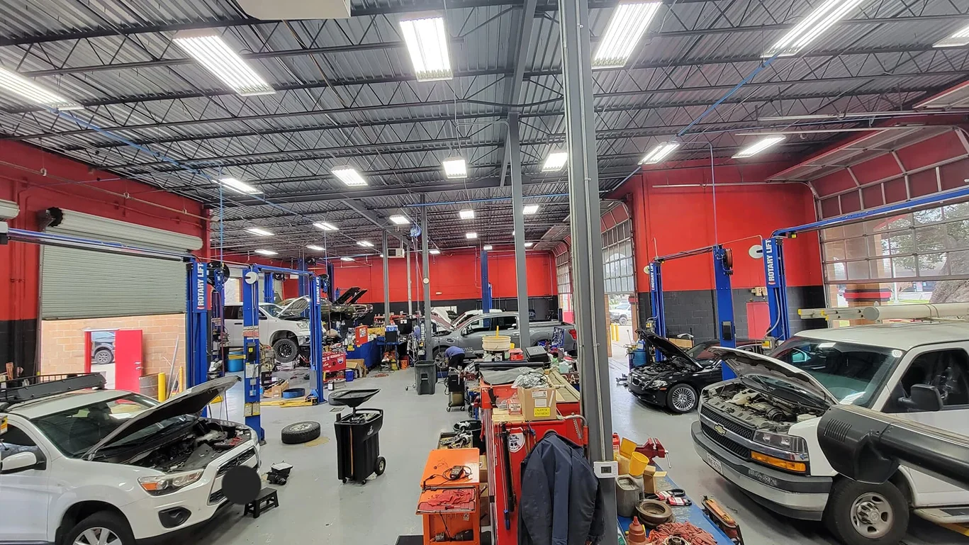 Finsanto Automotive in San Antonio, TX (4)