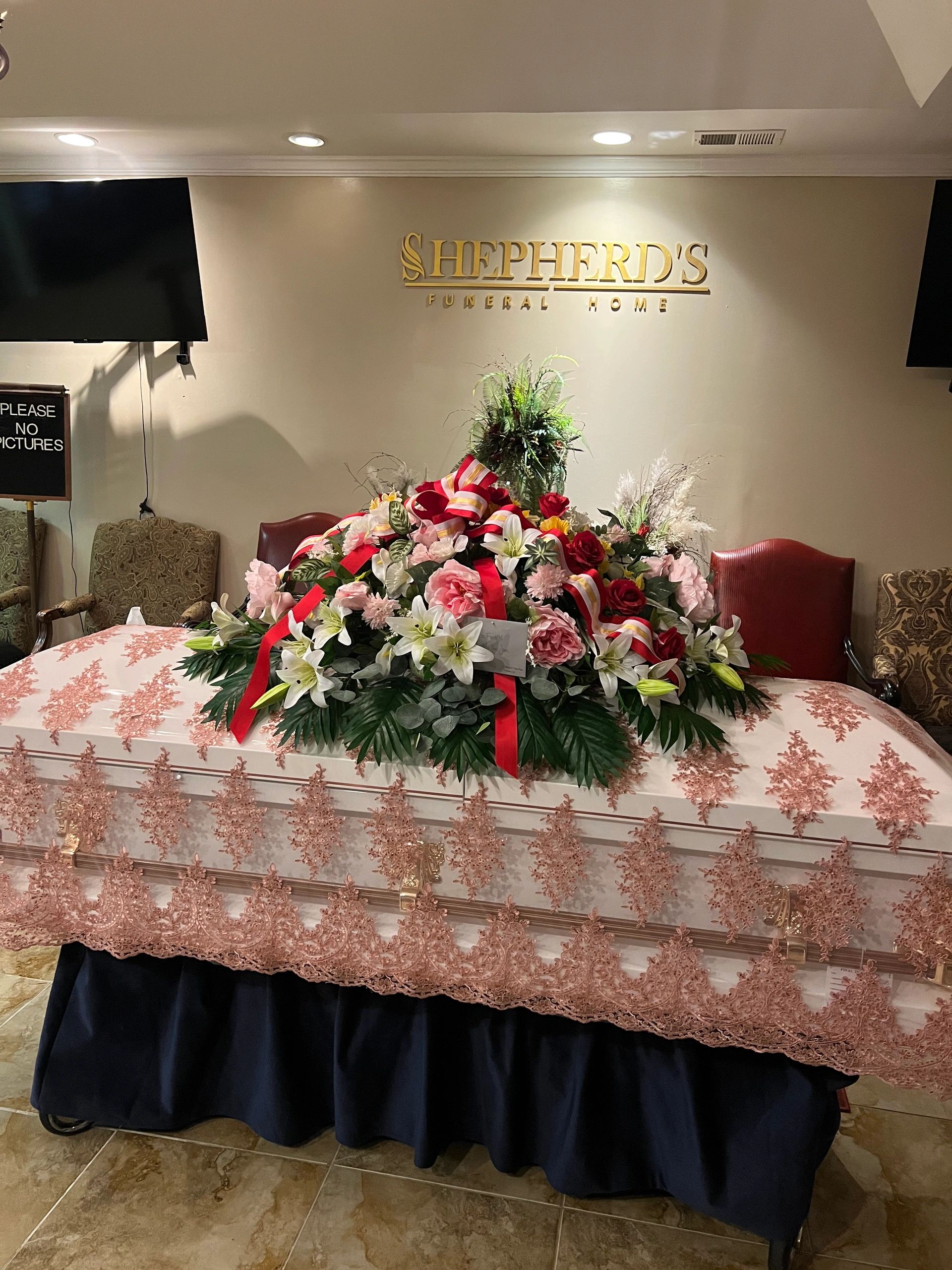 BB&S Florist in Kingstree, SC