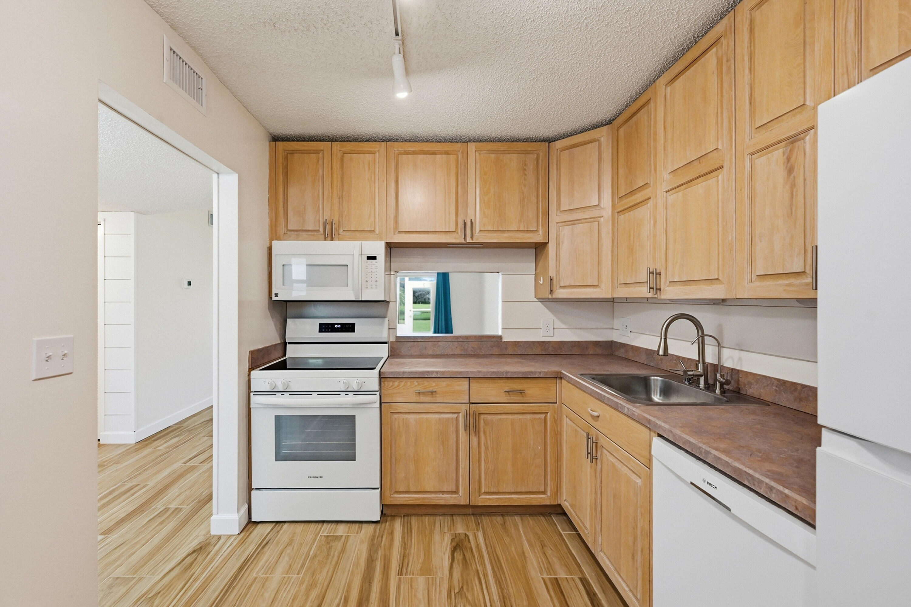 Abbey Adair, Century 21 Realty Professionals, Realtor in Boynton Beach, FL (3)