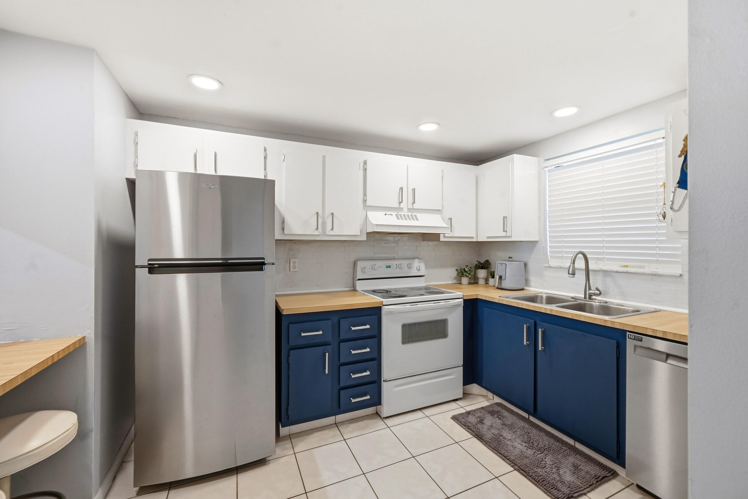 Abbey Adair, Century 21 Realty Professionals, Realtor in Boynton Beach, FL (6)