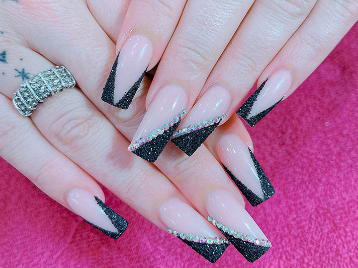 Spoil U Nails & Spa (10% off for students) in Fayetteville, AR (3)