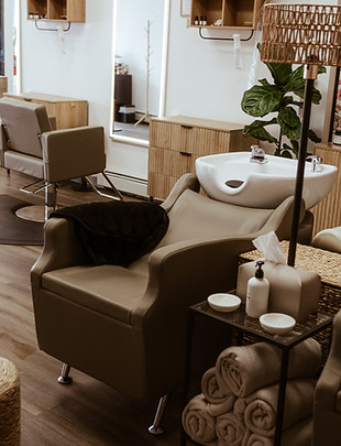 Niche Hair Collective in Manitowoc, WI (4)