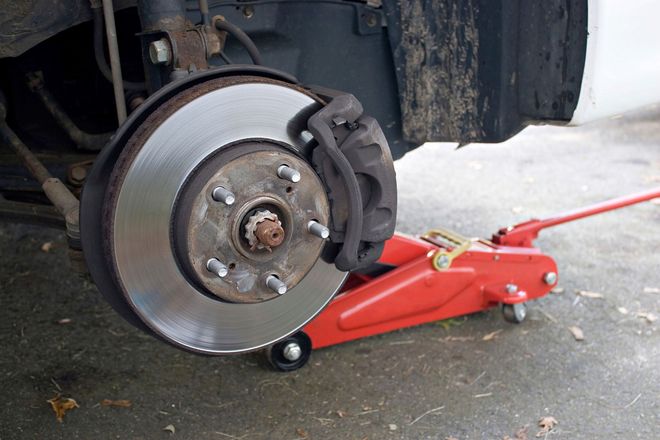 Scott's Automotive Repair in Pewaukee, WI (2)