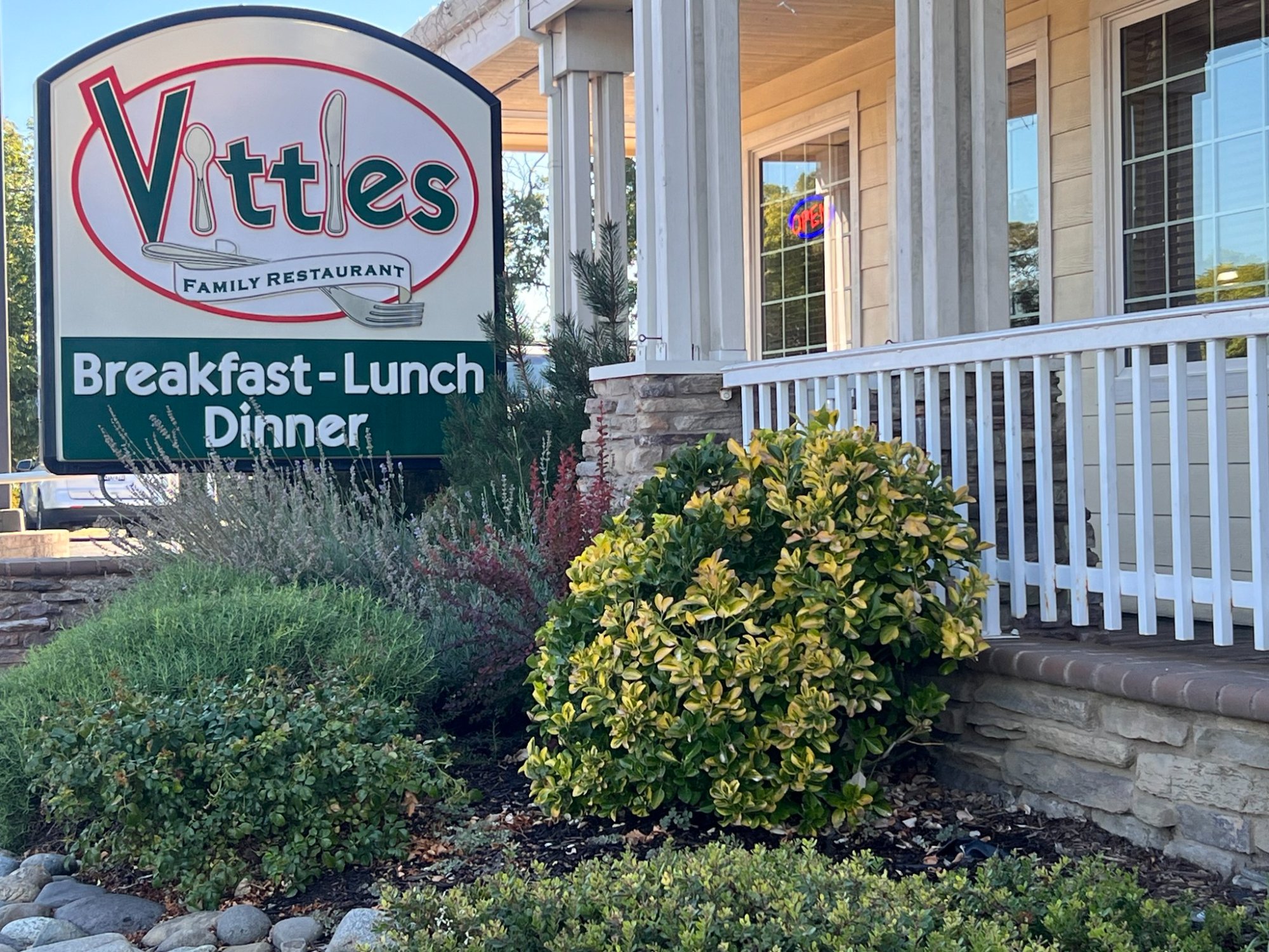 Vittles Family Restaurant in Anderson, CA