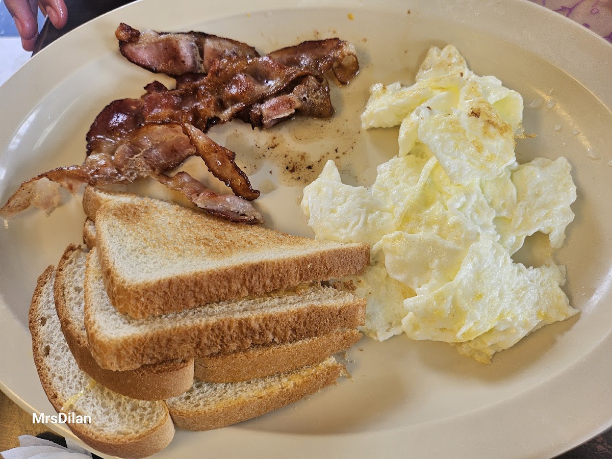 D & M Diner in Cleveland, TX (5)