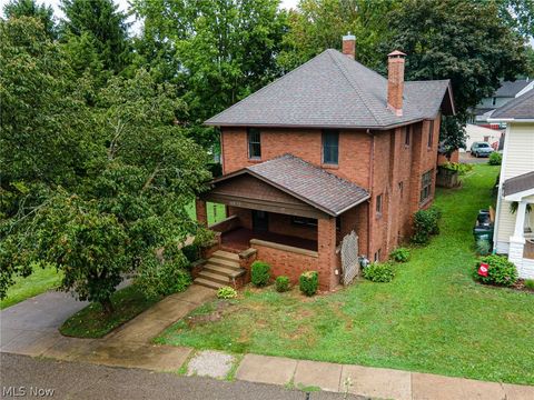 Carly Thompson-Howard Hanna Real Estate in Coshocton, OH (3)