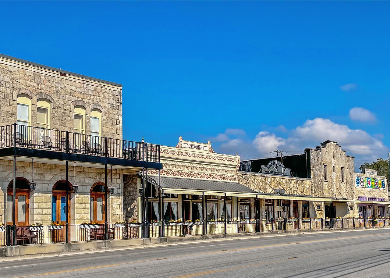 Uptown Blanco Restaurant in Blanco, TX
