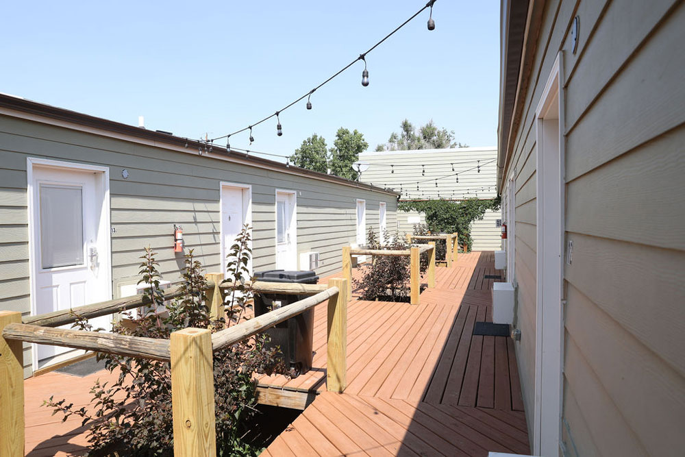 Sagebrush Inn & Suites in Broadus, MT