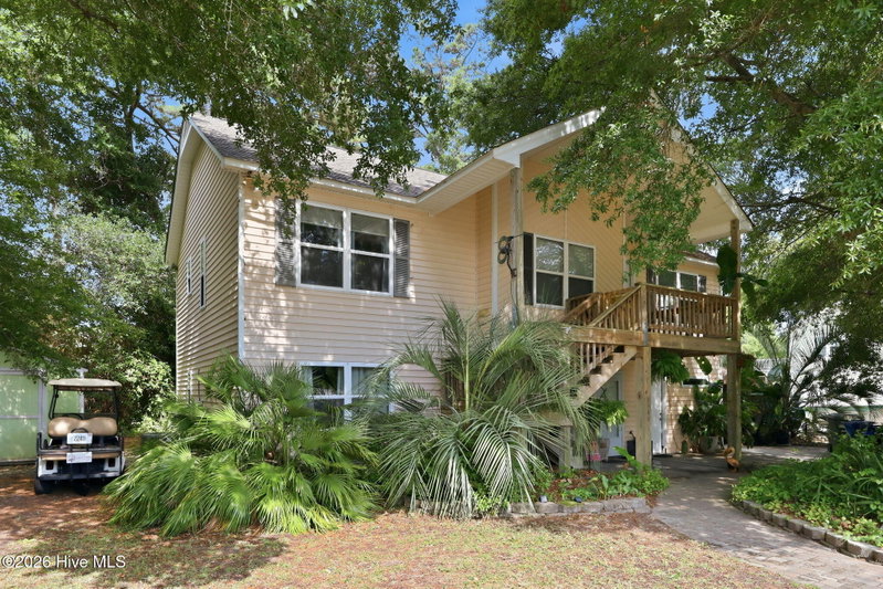 East Coast Realty: Gina Lambert in Emerald Isle, NC (2)