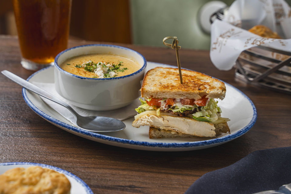 Poogan's Southern Kitchen in Summerville, SC (5)