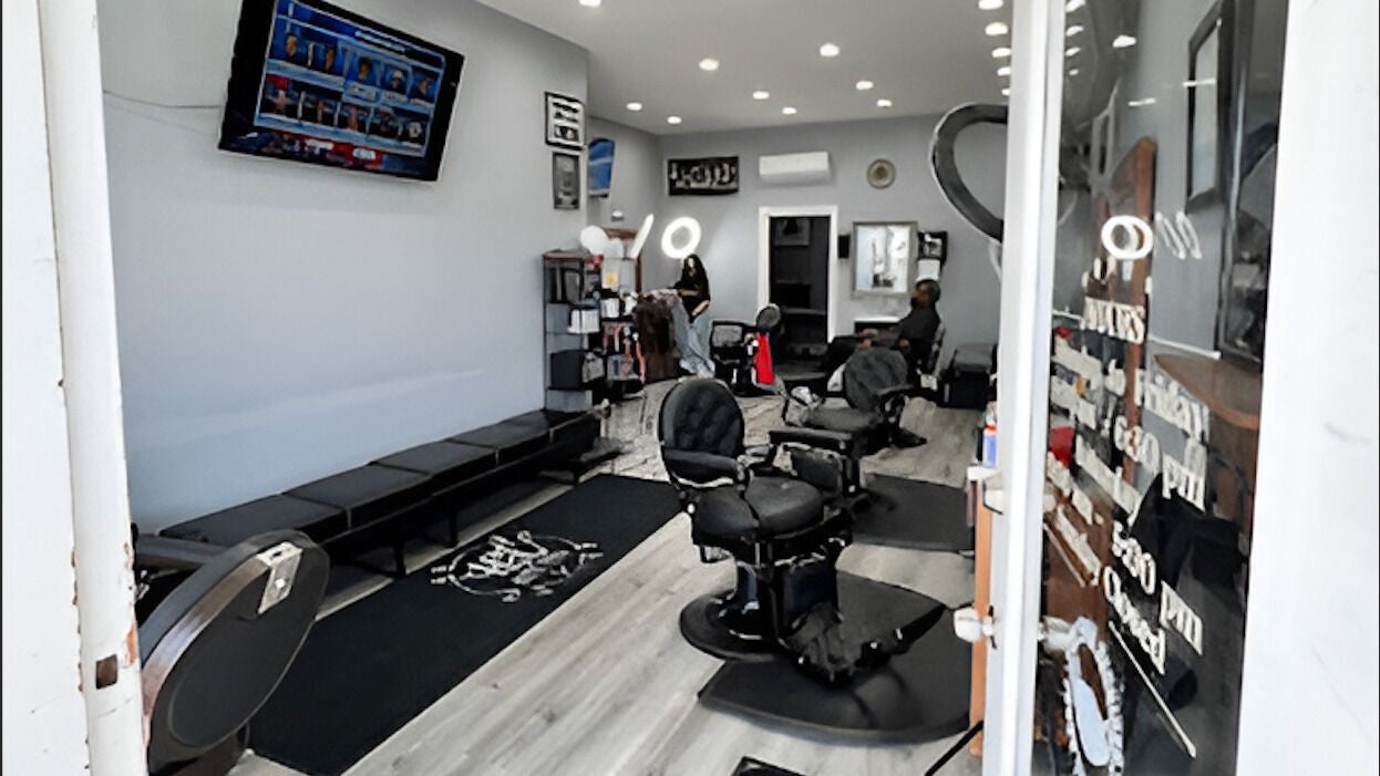 Stardust Hair Salon / Extensions Bar in Burbank, CA (5)