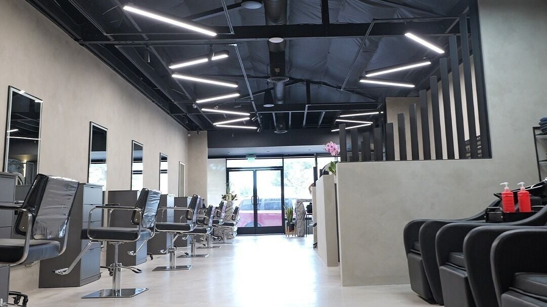 Stardust Hair Salon / Extensions Bar in Burbank, CA (6)