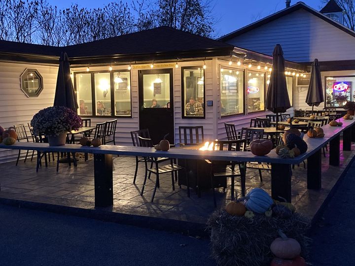 Anita's Burger Den Restaurant in Cambridge, NY (2)