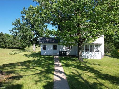 Vayner Realty Co. in Lake Milton, OH