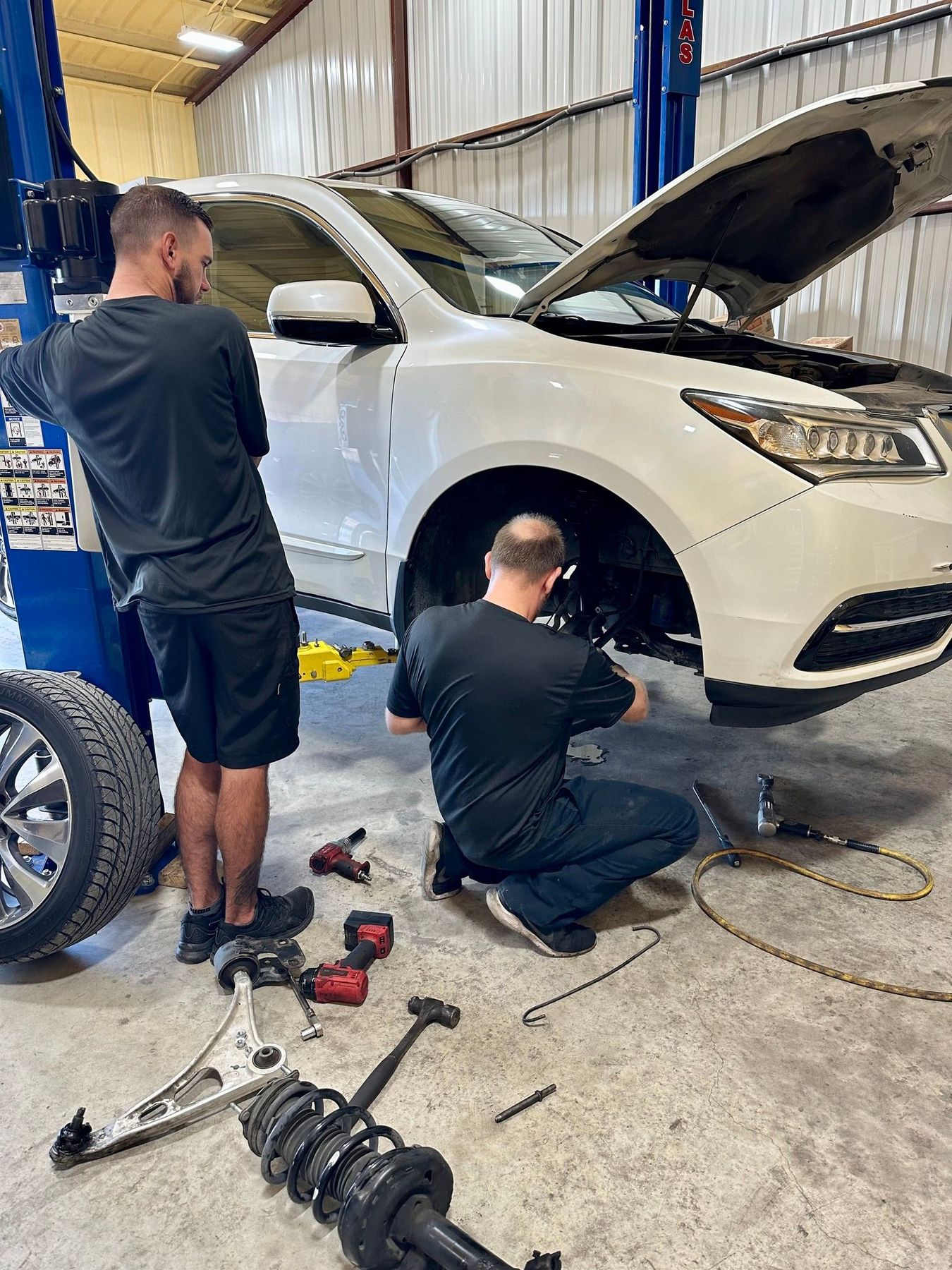 Modern Automotive Solutions in Van Alstyne, TX