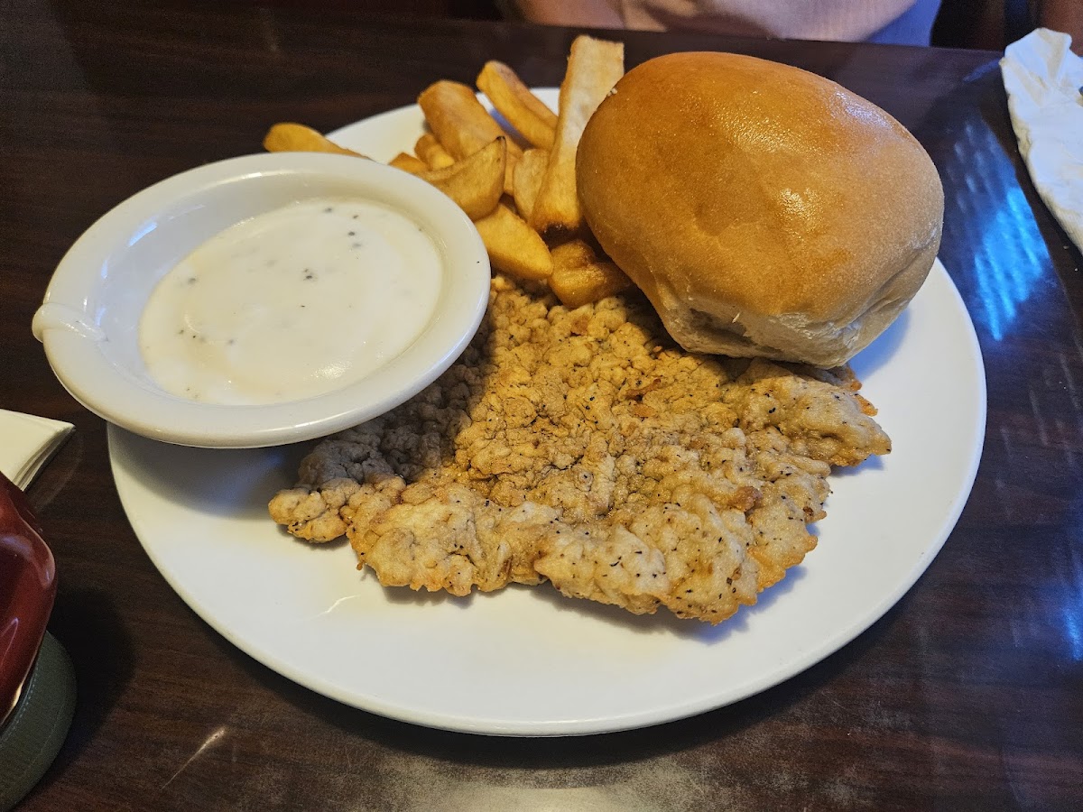 Fred's Steakhouse & Saloon in Altus, OK (4)