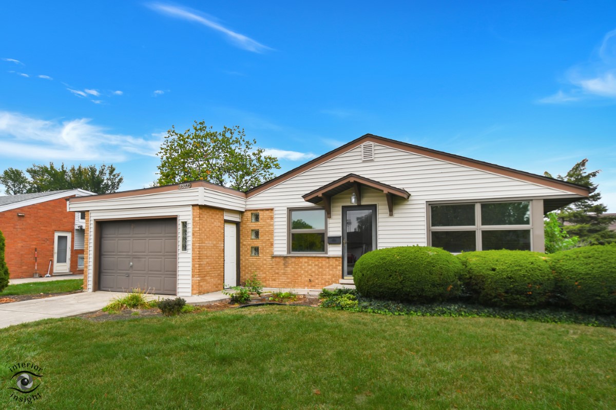 Glenview Realtor Martha May, Berkshire Hathaway HomeServices Chicago in Glenview, IL (3)