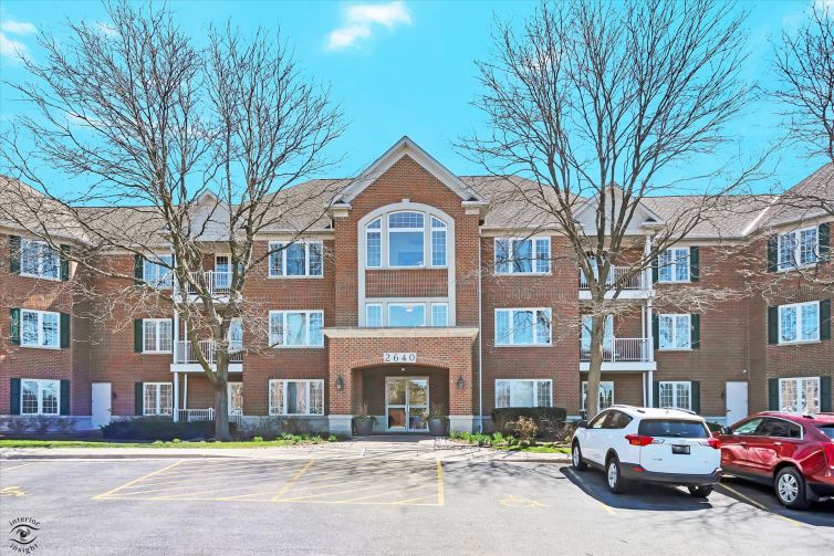 Glenview Realtor Martha May, Berkshire Hathaway HomeServices Chicago in Glenview, IL (4)
