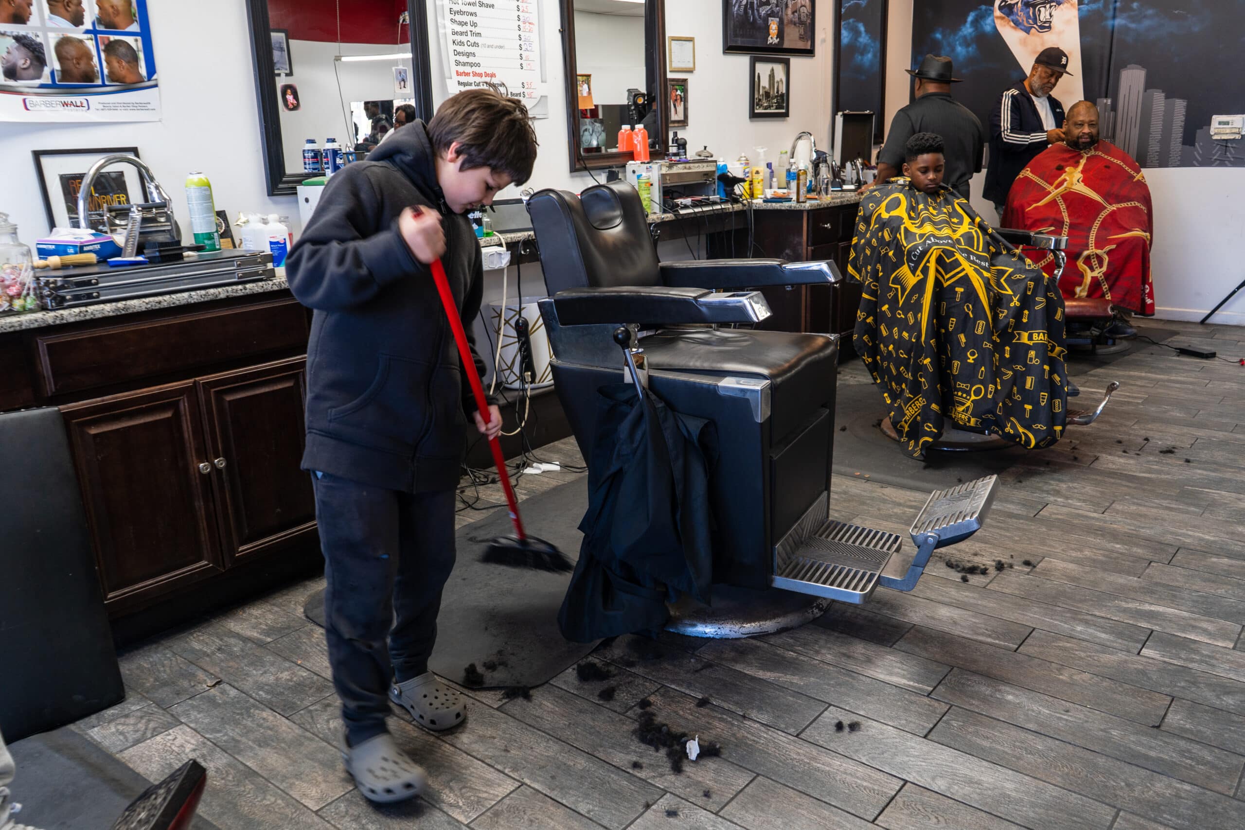 A Cut Above The Rest Barber Shop in River Rouge, MI (5)