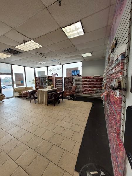 Crystal Nails & Spa in Emporia, KS (4)
