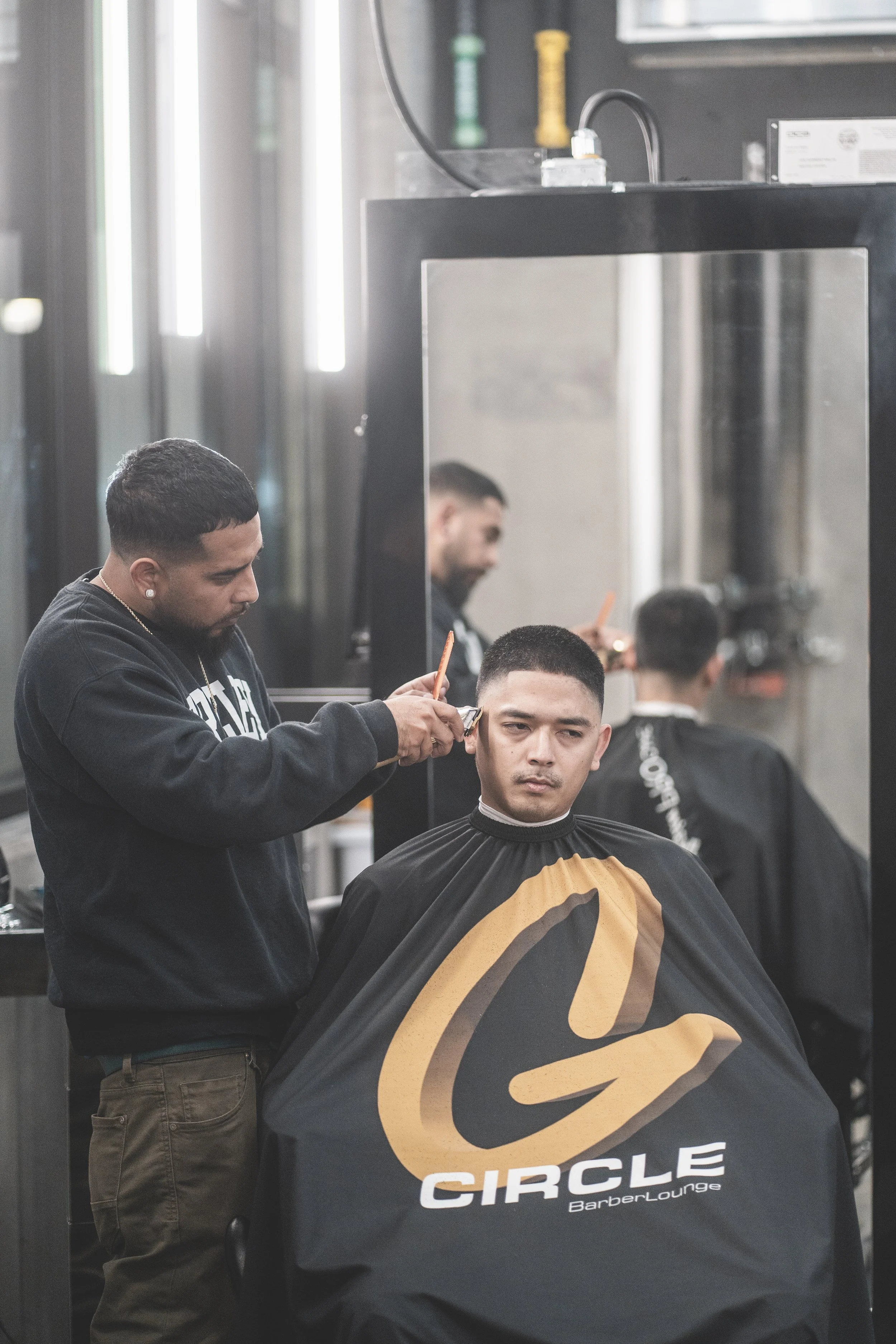 G. Circle Barber Lounge in Oakland, CA