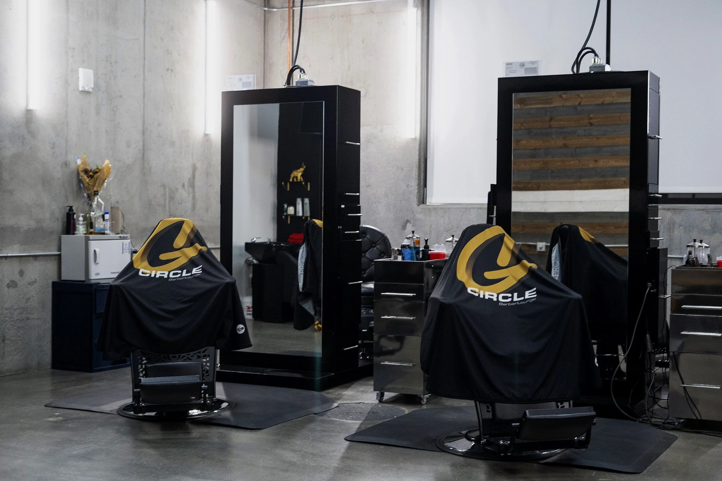 G. Circle Barber Lounge in Oakland, CA (5)
