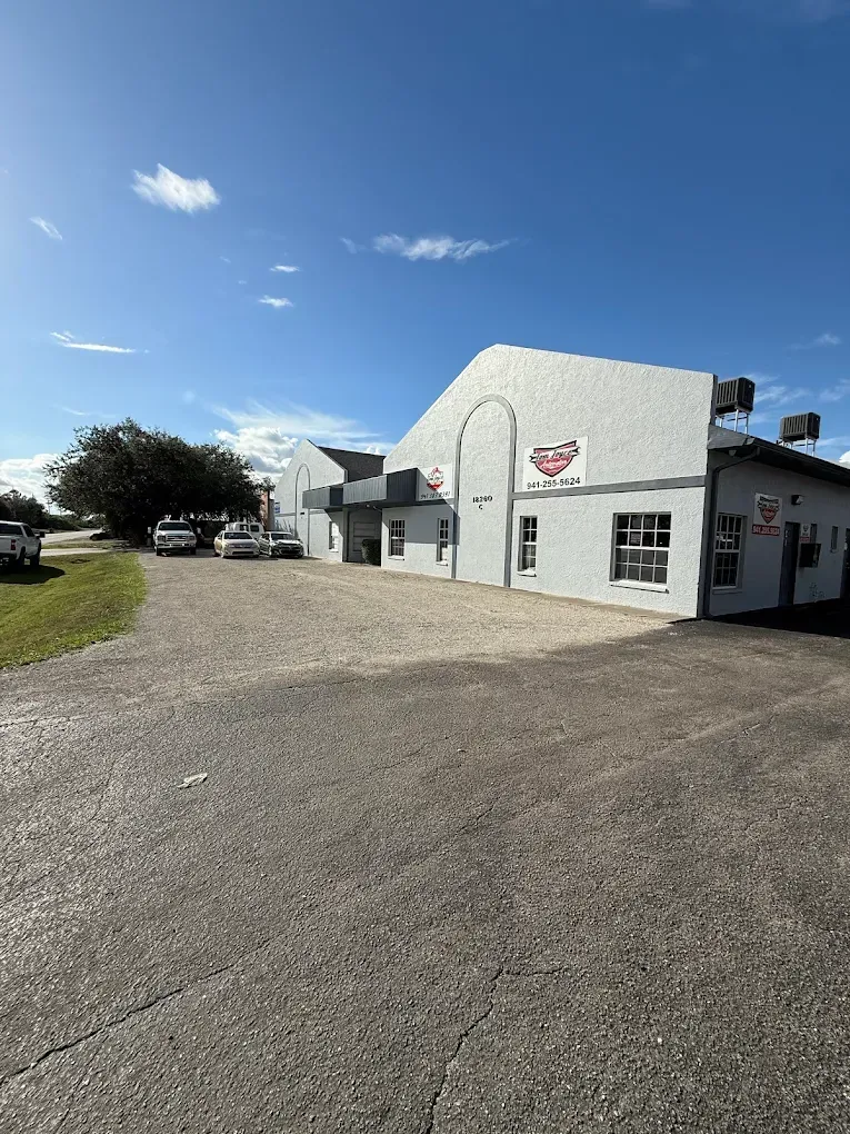 Tom Joyce Automotive in Port Charlotte, FL (5)