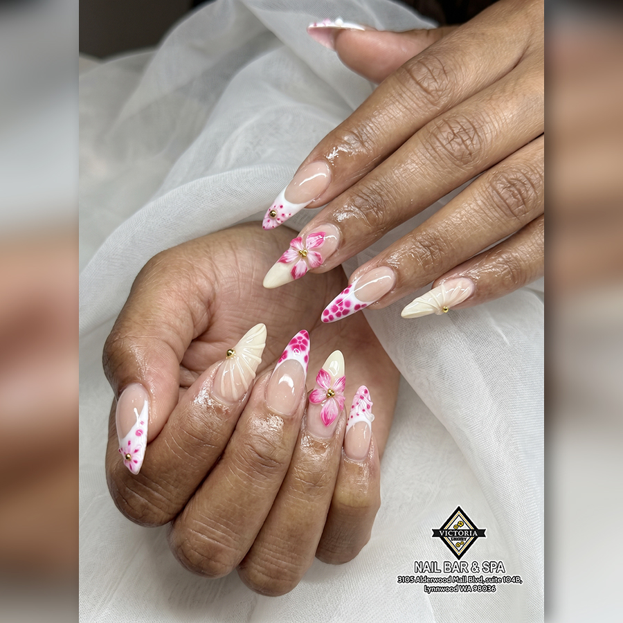 Victoria Luxury Nail Bar & Spa in Lynnwood, WA (4)