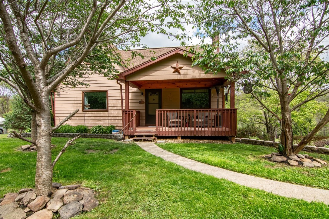Jennie Spohn-Rousseau, Realtor in Butler, PA