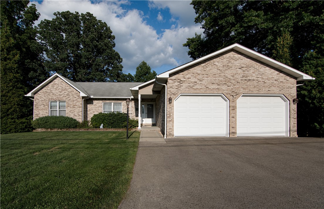 Jennie Spohn-Rousseau, Realtor in Butler, PA (3)