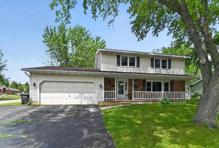 Natally Fisher - Fisher Family Homes - RE/MAX Preferred in Stoughton, WI