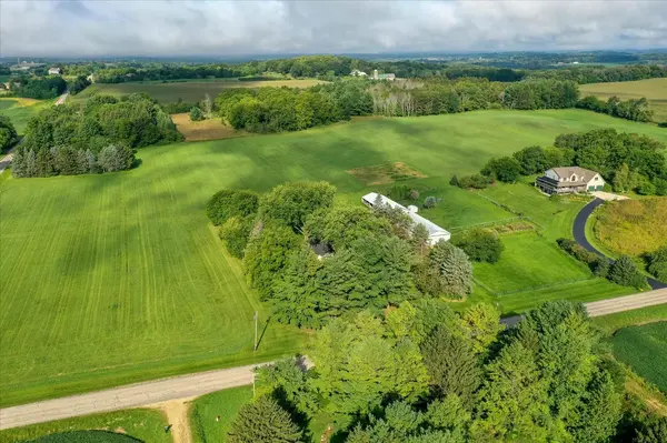 Natally Fisher - Fisher Family Homes - RE/MAX Preferred in Stoughton, WI (5)