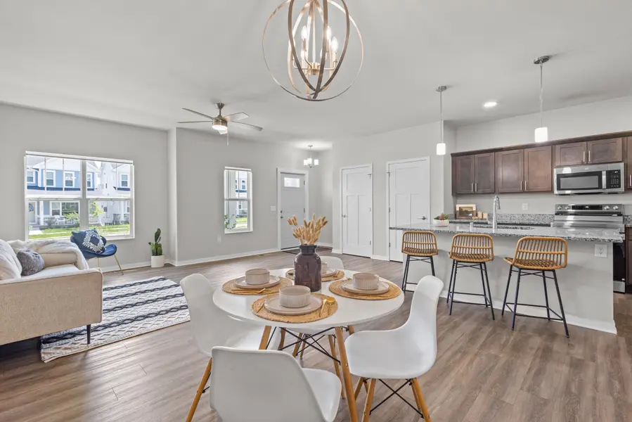 Natally Fisher - Fisher Family Homes - RE/MAX Preferred in Stoughton, WI (6)