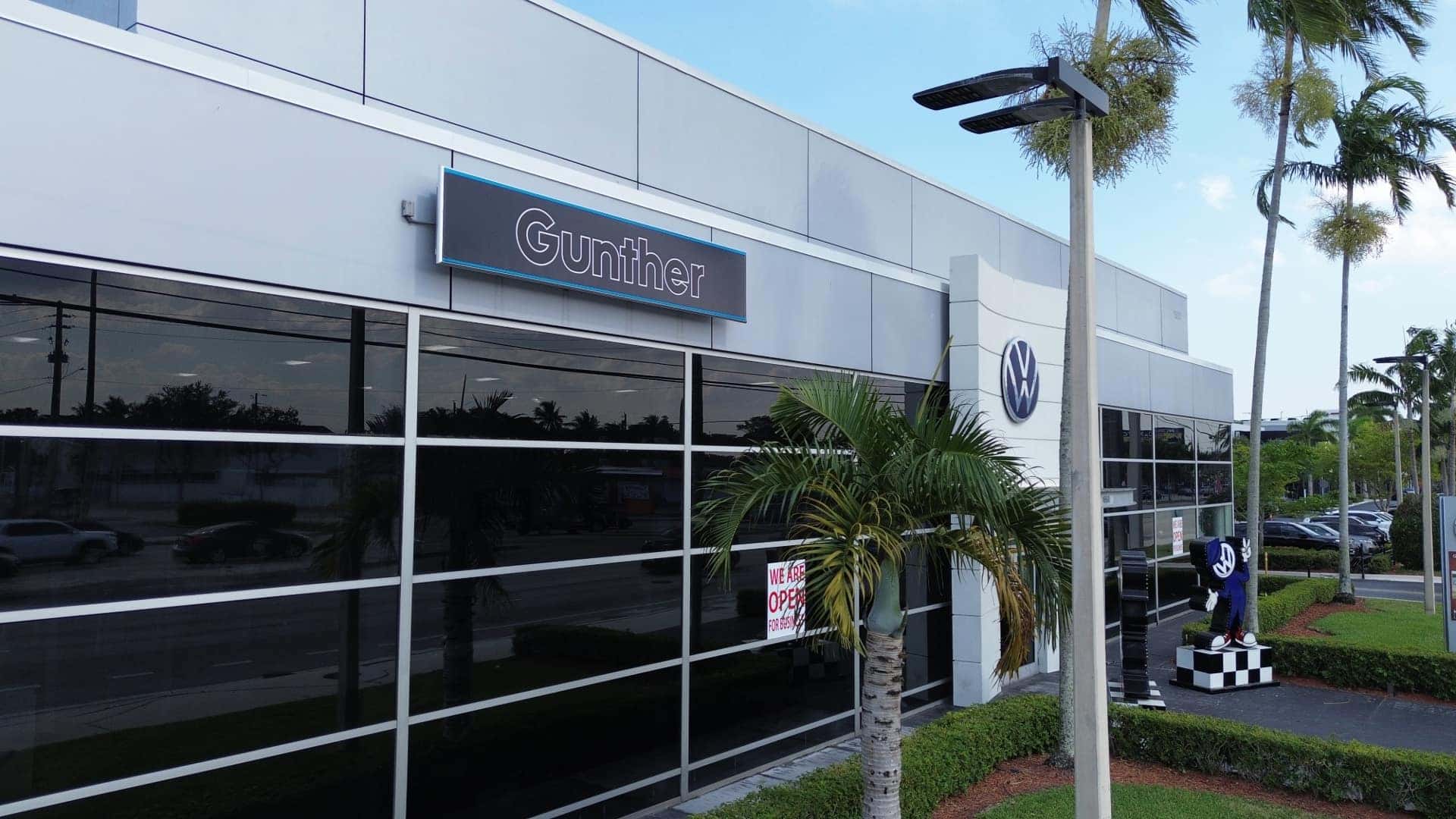 Gunther Volkswagen Fort Lauderdale in Fort Lauderdale, FL