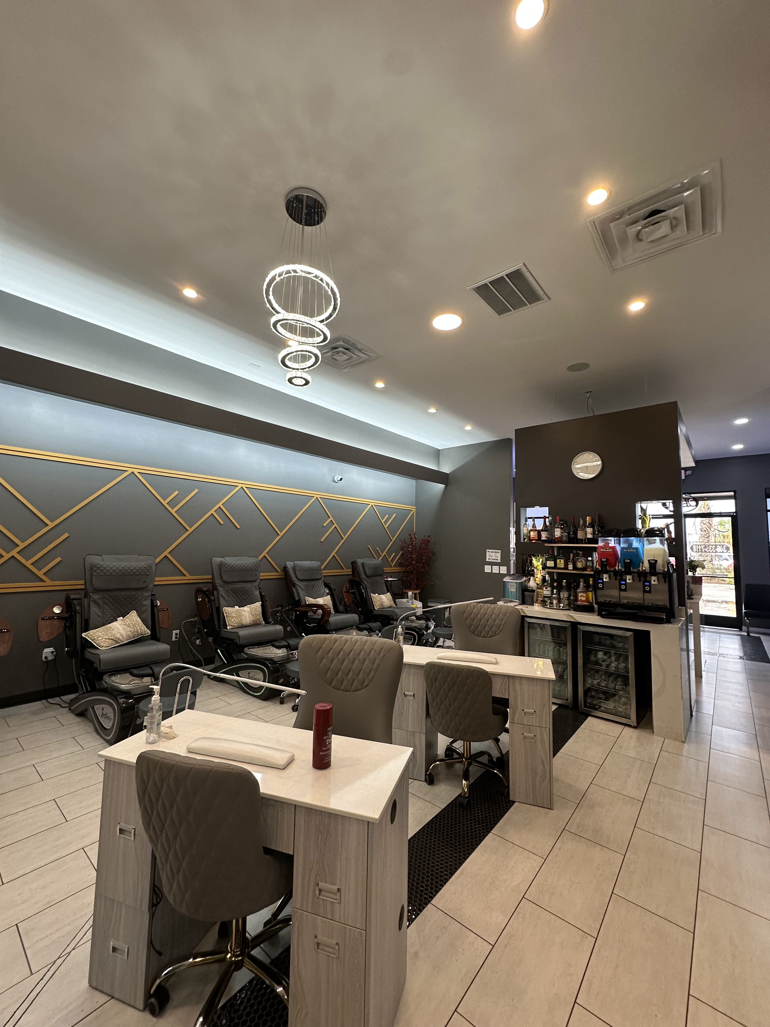 Nail Of USA in South Houston, TX