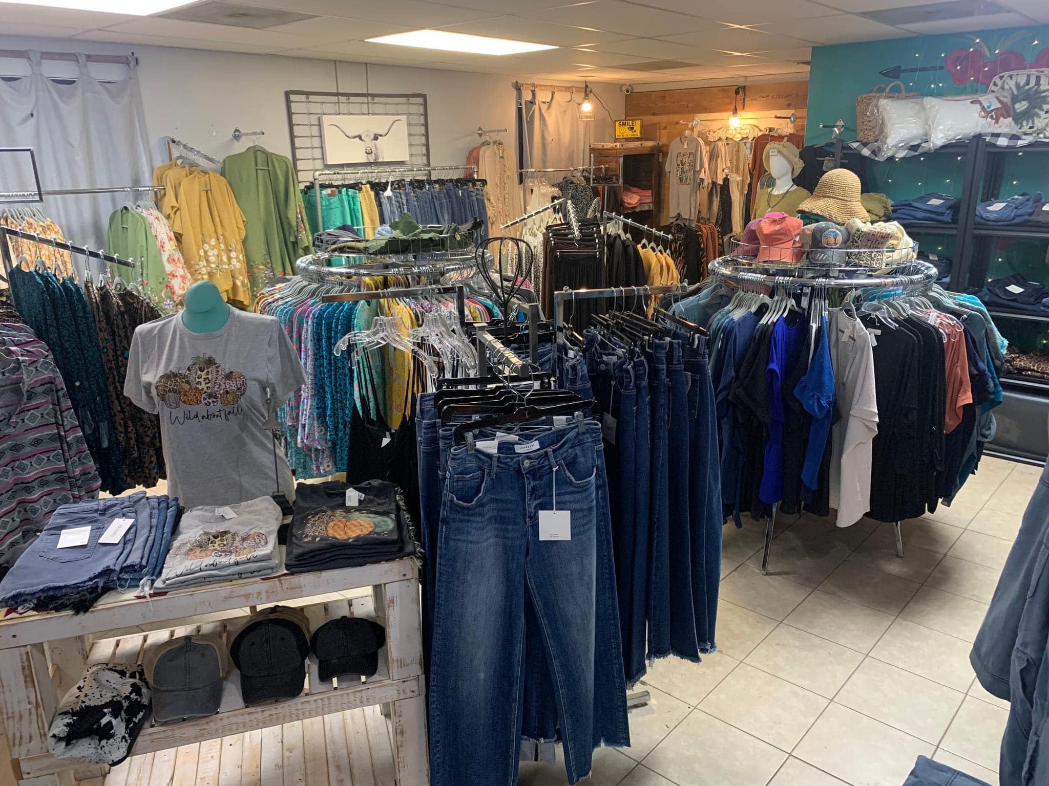 Country Gal's Market in Devine, TX (6)