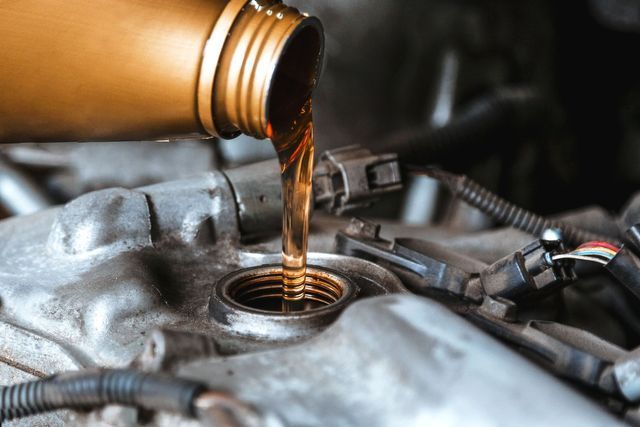 Le's Auto Body & Engine Repair in Oakland, CA (6)