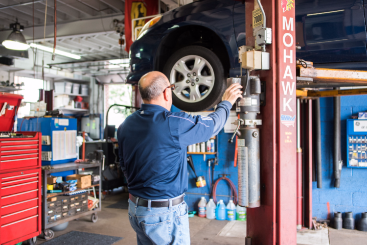 Joe Guarino Automotive Service Center in Garfield, NJ (4)